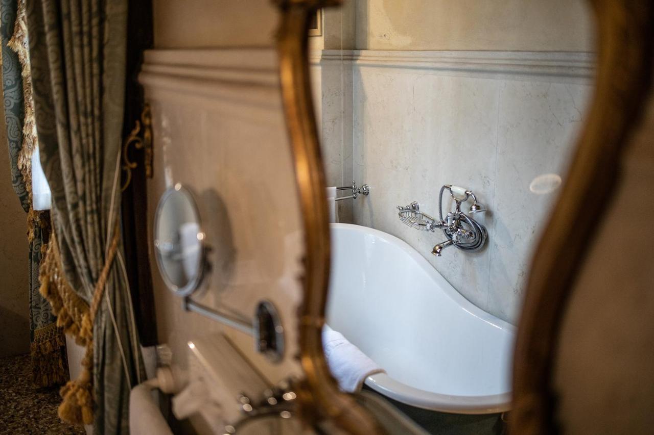 Relais Castello Bevilacqua Zewnętrze zdjęcie