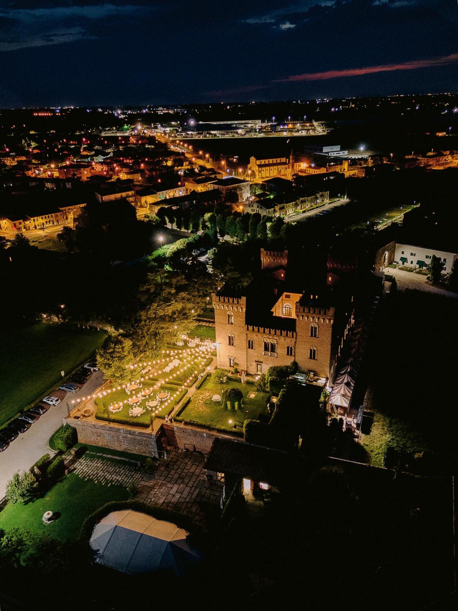 Relais Castello Bevilacqua Zewnętrze zdjęcie