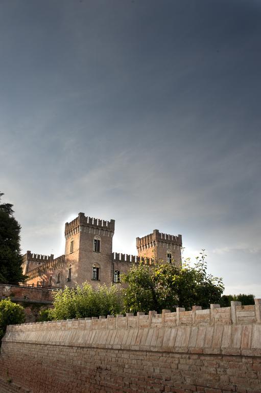 Relais Castello Bevilacqua Zewnętrze zdjęcie