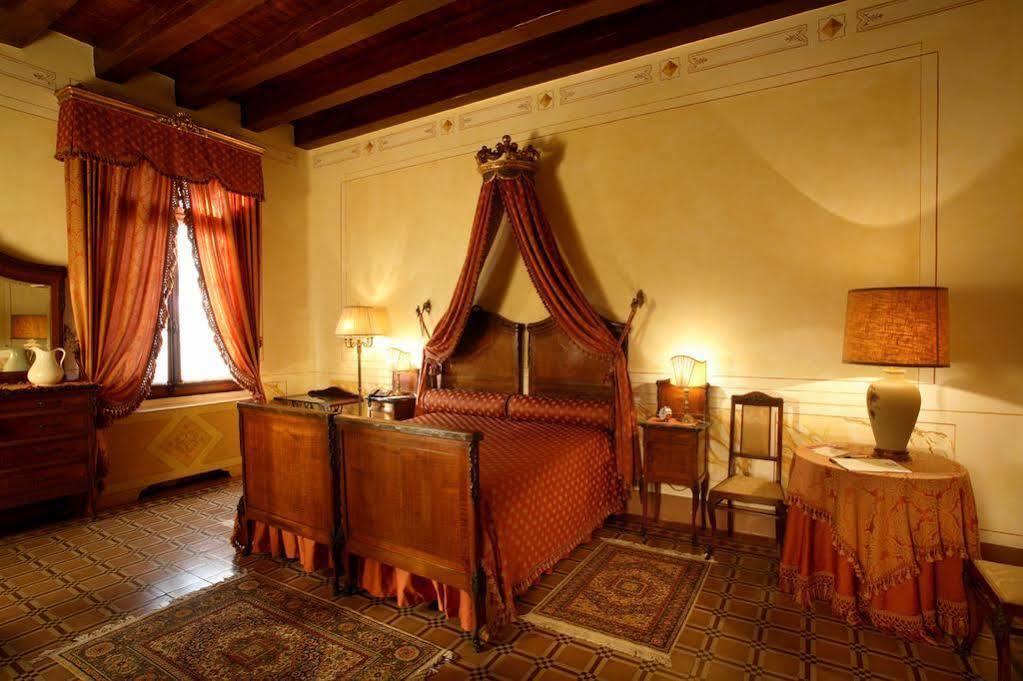 Relais Castello Bevilacqua Zewnętrze zdjęcie